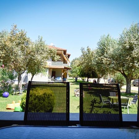 Anna Pousi Studios & Apartment Ormos Panagias Bagian luar foto