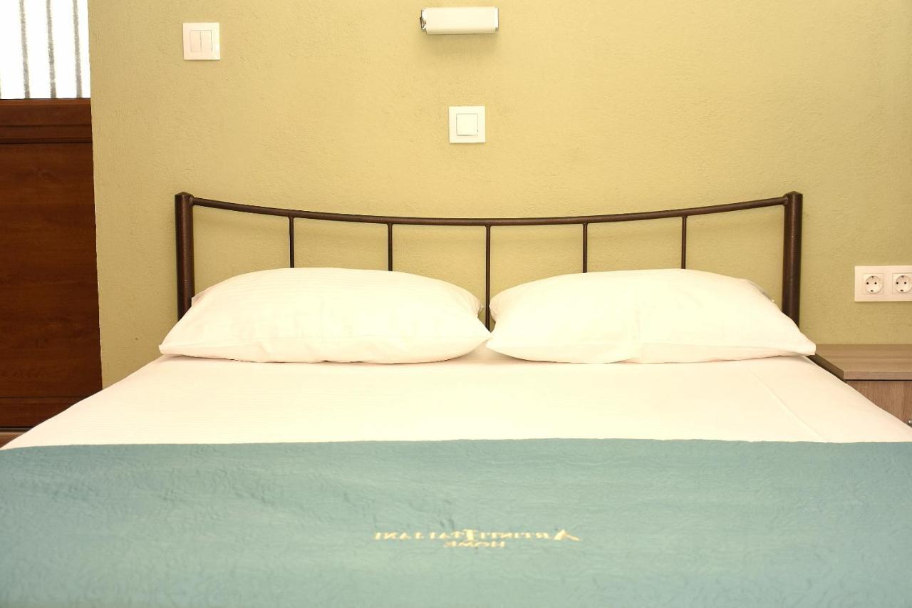 Anna Pousi Studios & Apartment Ormos Panagias Bagian luar foto
