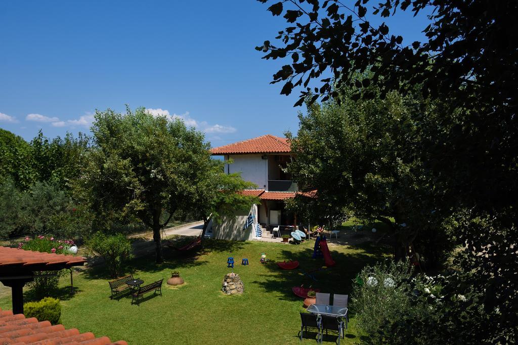 Anna Pousi Studios & Apartment Ormos Panagias Bagian luar foto