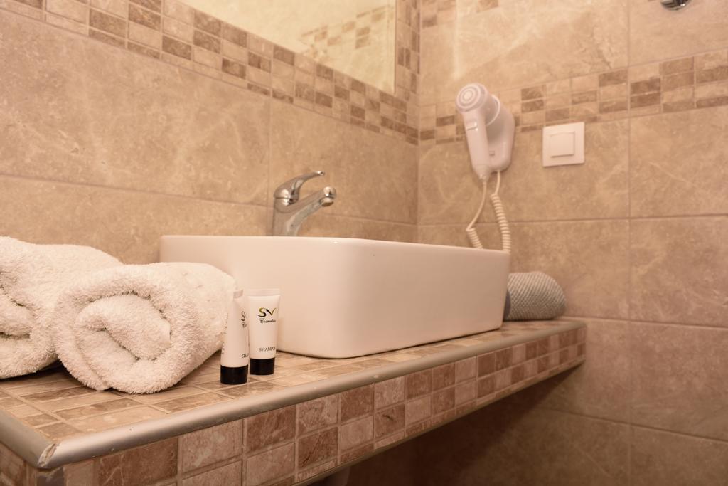 Anna Pousi Studios & Apartment Ormos Panagias Bagian luar foto