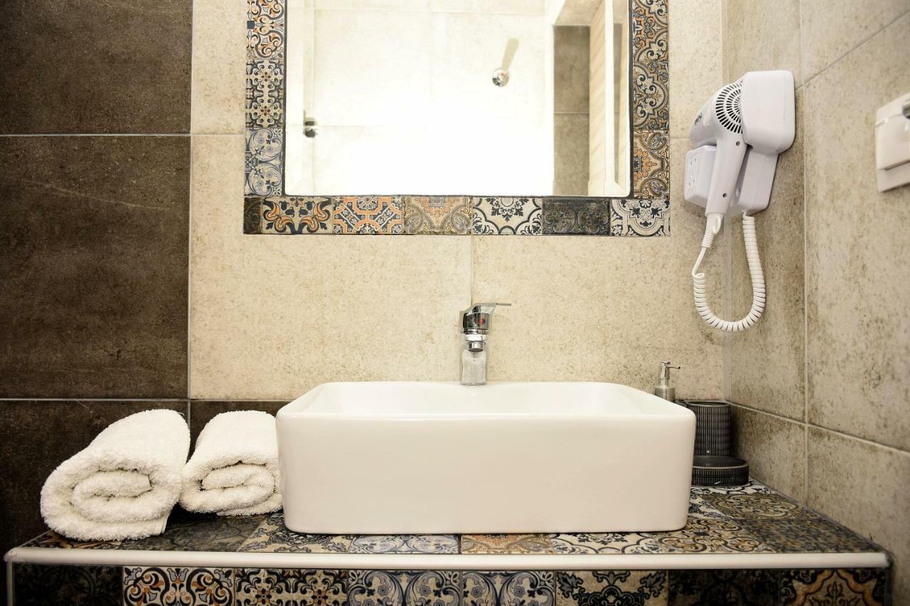 Anna Pousi Studios & Apartment Ormos Panagias Bagian luar foto